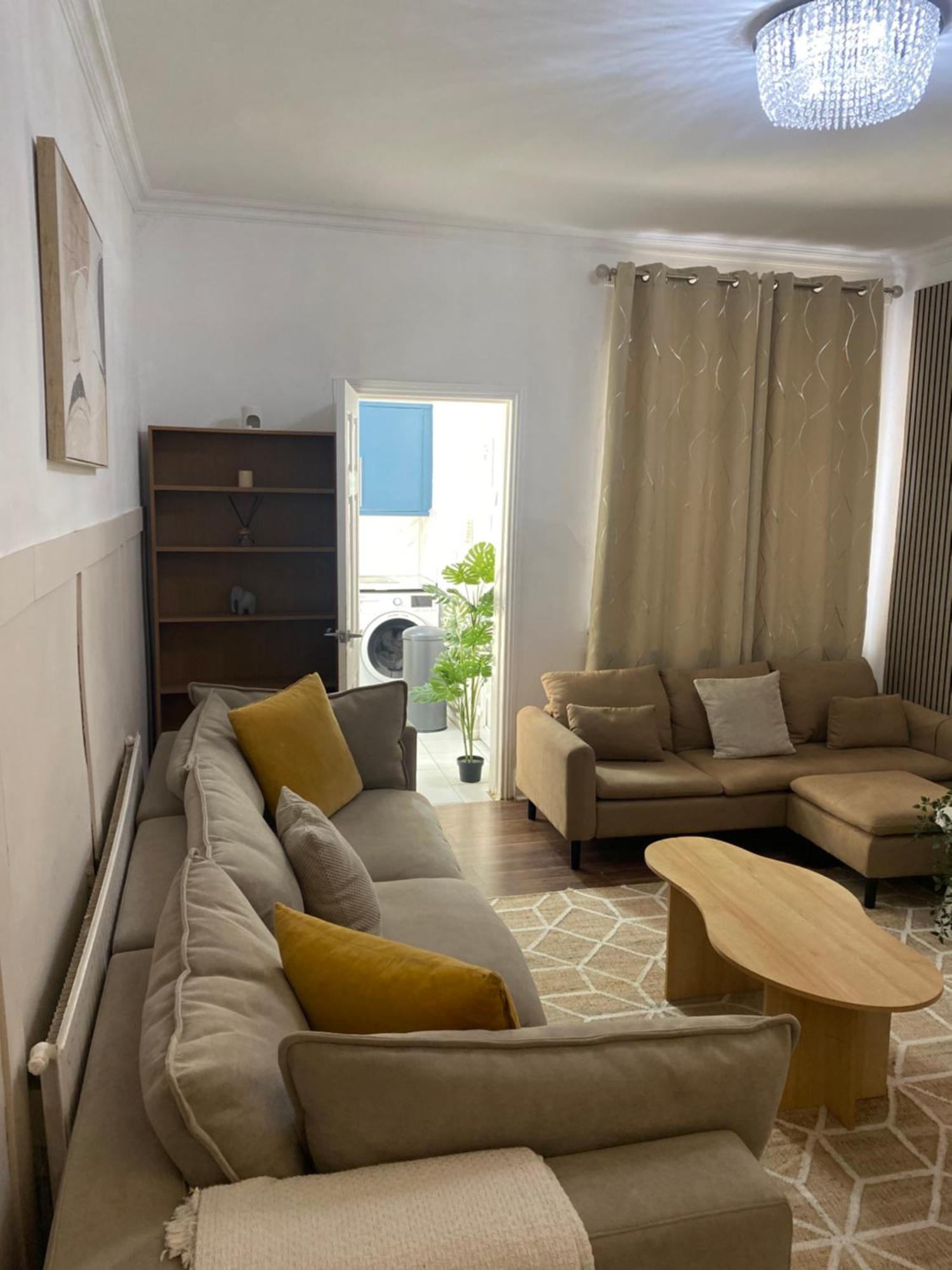 Modern Townhouse-Free Parking-Games Room-Fast W-Ifi Manchester Extérieur photo